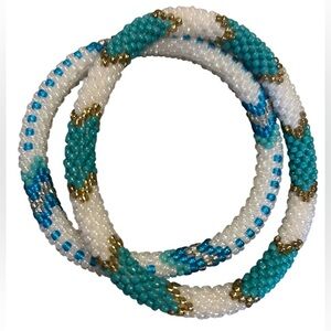 Elegant Beaded Bracelet Set in Turquoise and Gold